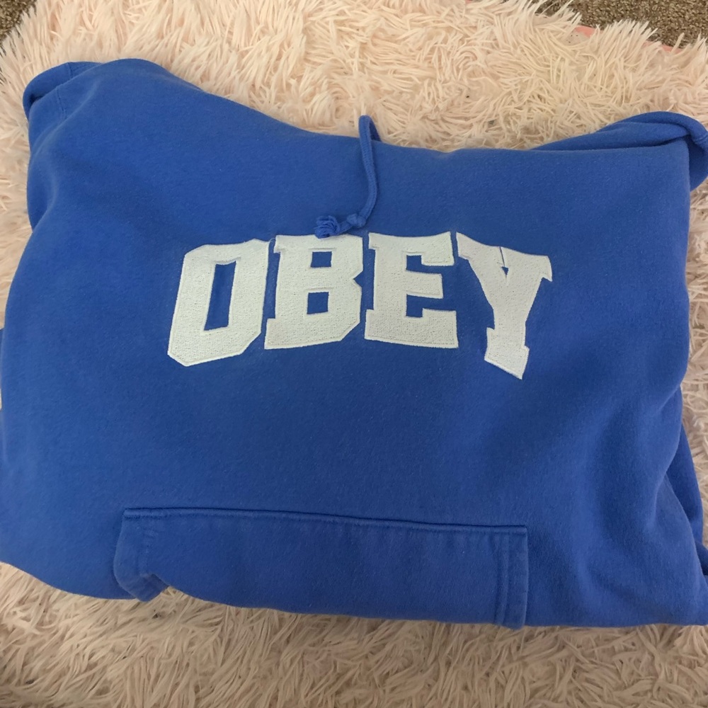 Obey sweatshirt